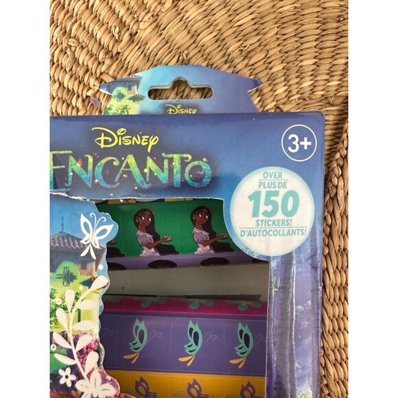 Disney’s Encanto sticker rolls - Picture 2 of 6
